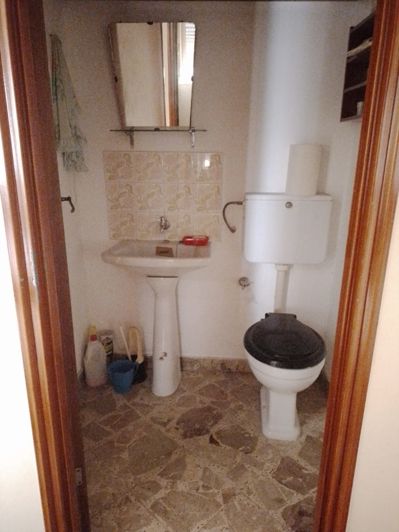 Image No.6-2 Bed House for sale