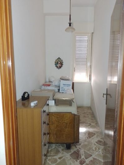 Image No.9-2 Bed House for sale