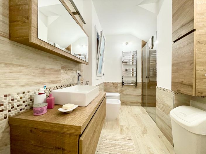 Image No.2-2 Bed Villa for sale