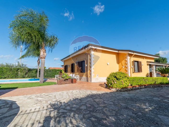 Image No.38-4 Bed Villa for sale