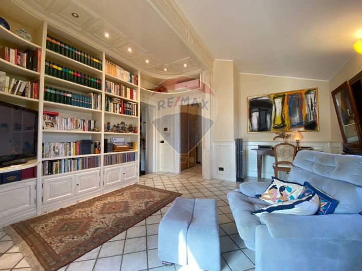 Image No.18-4 Bed Villa for sale