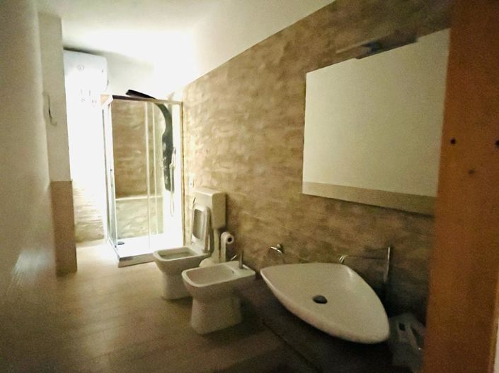 Image No.10-3 Bed Apartment for sale