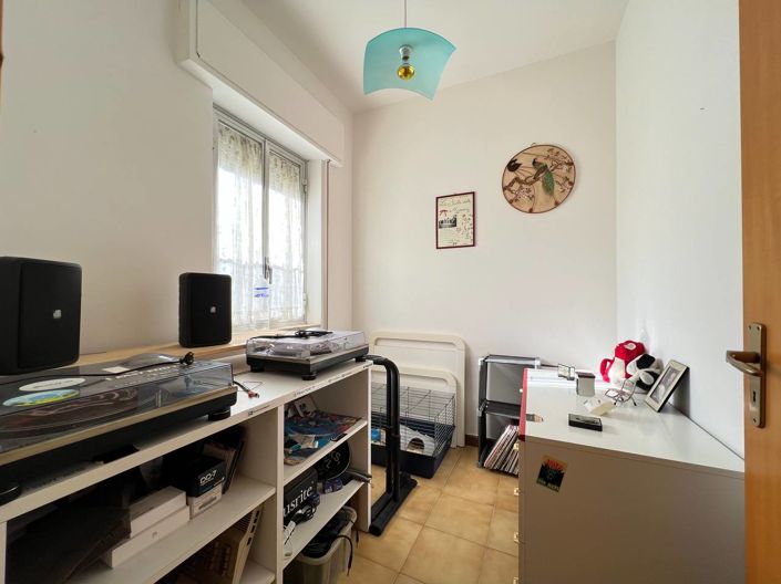 Image No.10-3 Bed Apartment for sale