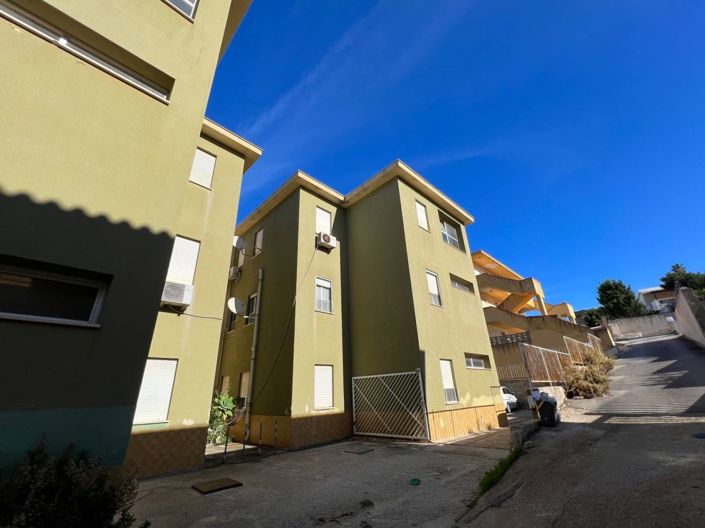 Image No.17-3 Bed Apartment for sale