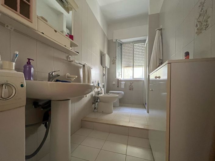 Image No.11-3 Bed Apartment for sale