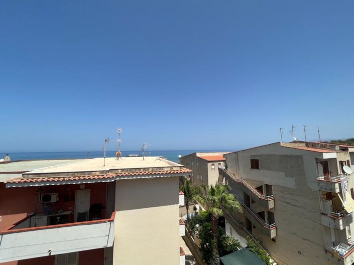 Image No.14-3 Bed Apartment for sale