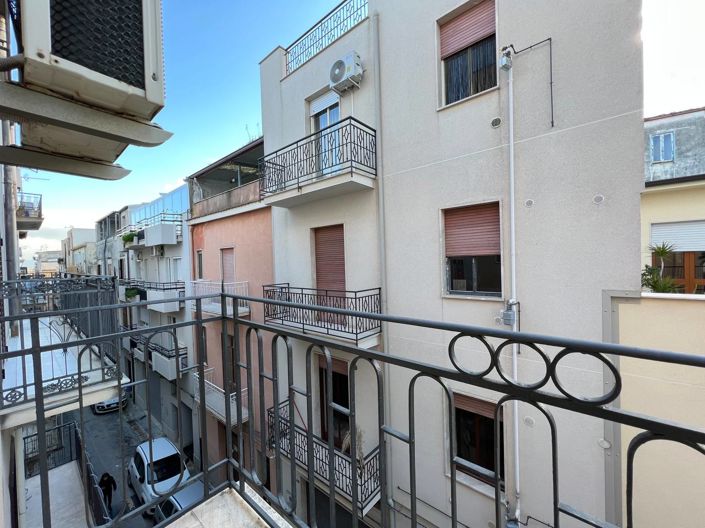 Image No.18-2 Bed Apartment for sale