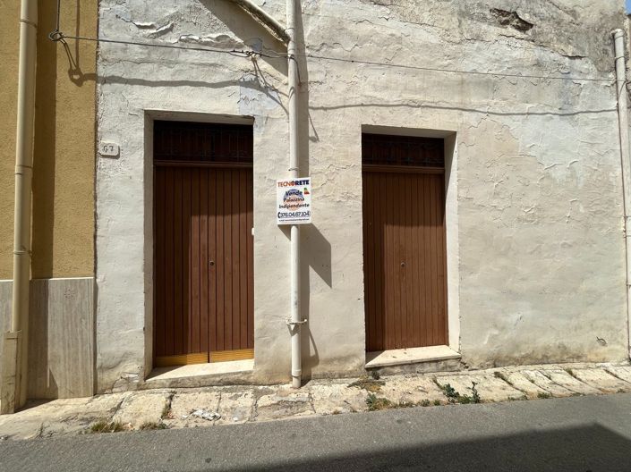 Image No.21-2 Bed House for sale