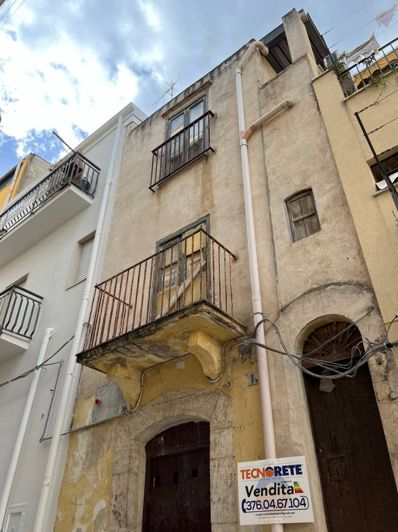 Image No.3-2 Bed House for sale