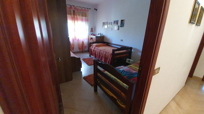 Image No.17-2 Bed Apartment for sale