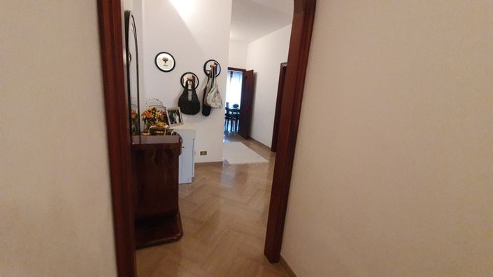 Image No.23-2 Bed Apartment for sale