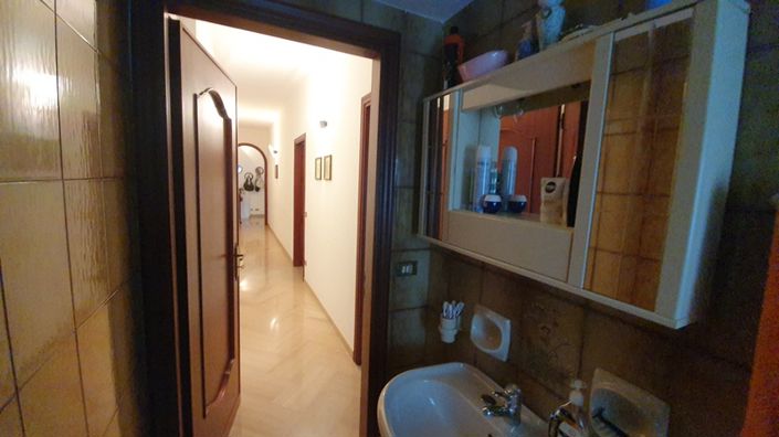 Image No.24-2 Bed Apartment for sale