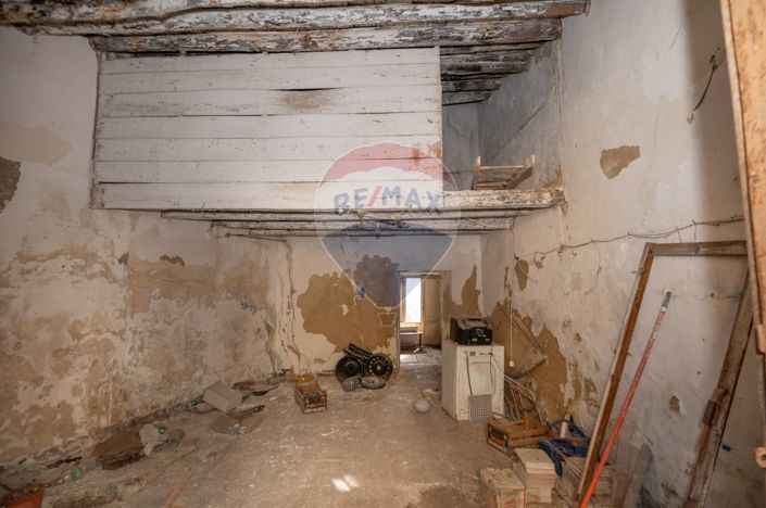 Image No.25-2 Bed House for sale