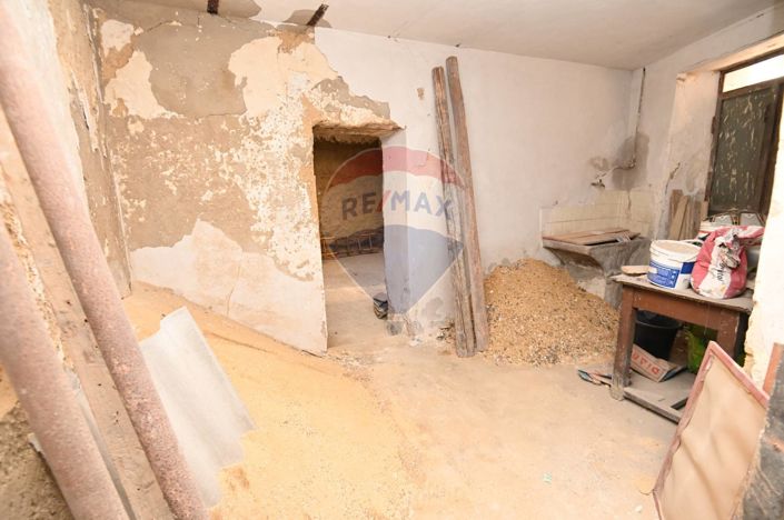 Image No.15-2 Bed House for sale