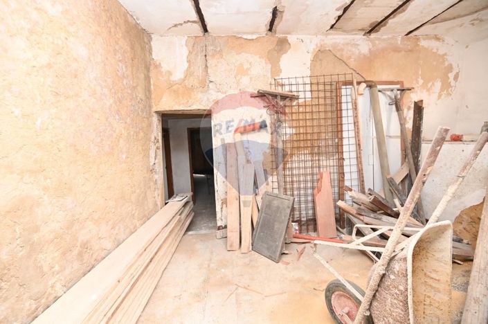 Image No.4-2 Bed House for sale