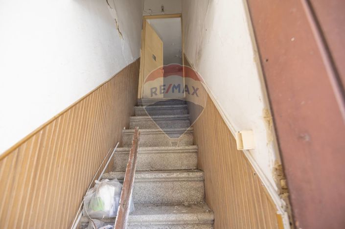 Image No.5-1 Bed House for sale