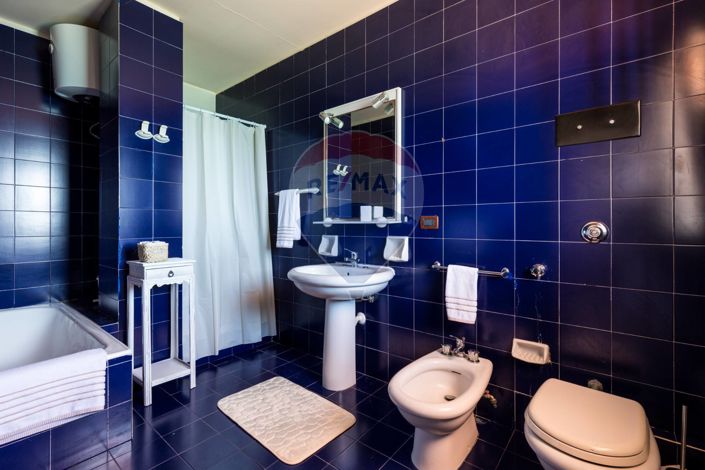 Image No.21-5 Bed Villa for sale