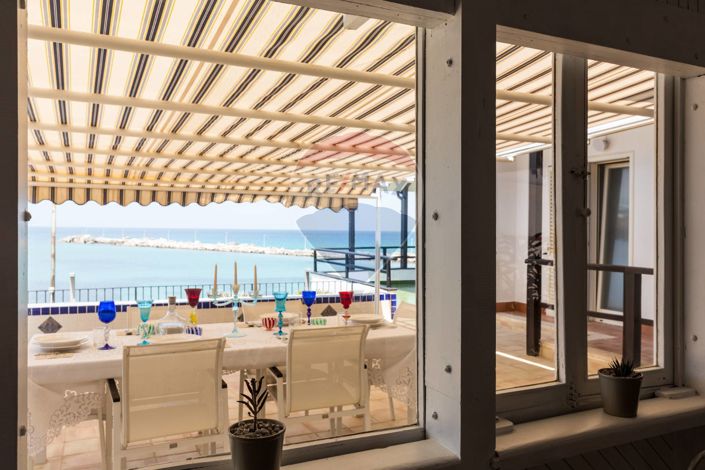 Image No.31-5 Bed Villa for sale