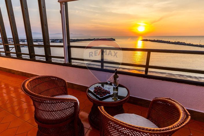 Image No.42-5 Bed Villa for sale