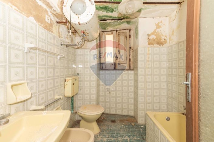 Image No.10-2 Bed House for sale