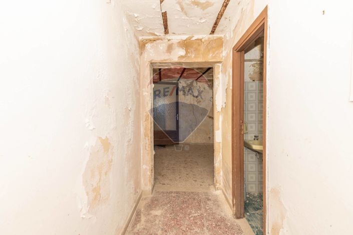 Image No.11-2 Bed House for sale