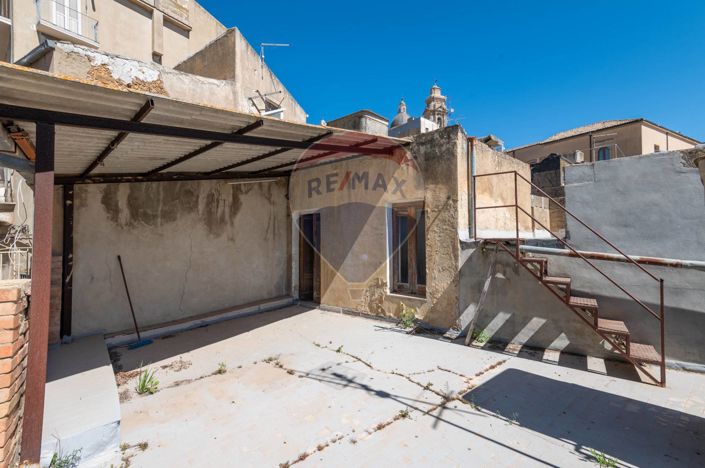 Image No.14-2 Bed House for sale