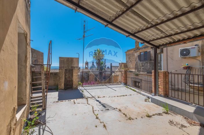 Image No.15-2 Bed House for sale