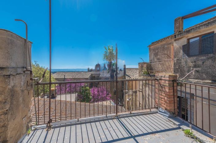 Image No.16-2 Bed House for sale