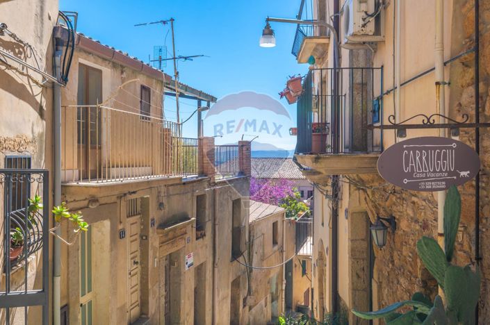 Image No.23-2 Bed House for sale