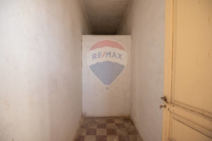 Image No.18-3 Bed Apartment for sale