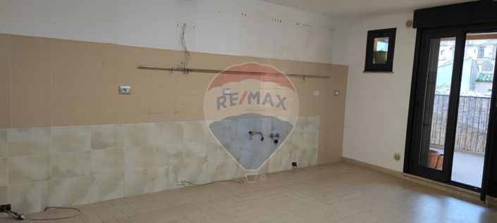 Image No.15-2 Bed House for sale