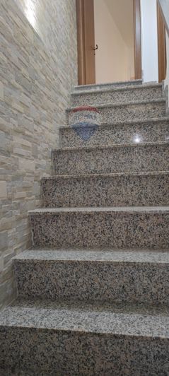 Image No.21-2 Bed House for sale