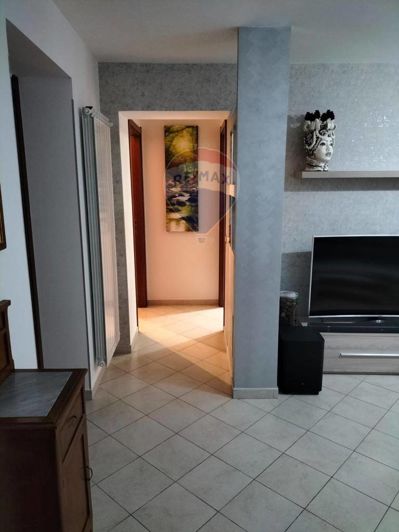 Image No.5-2 Bed House for sale