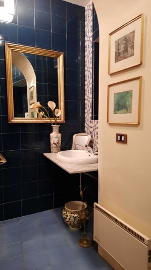 Image No.11-6 Bed Property for sale