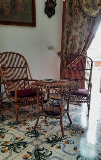 Image No.12-6 Bed Property for sale