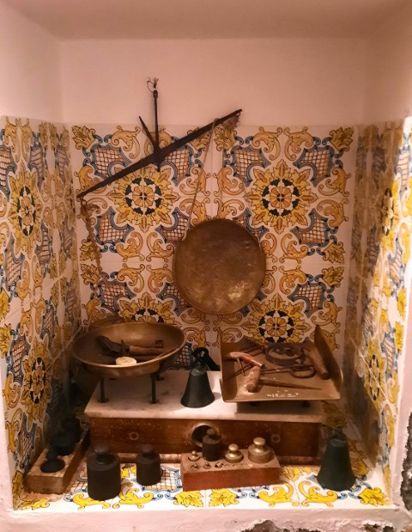 Image No.17-6 Bed Property for sale