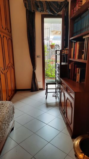 Image No.4-6 Bed Property for sale