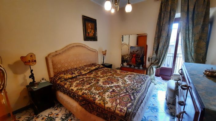 Image No.43-6 Bed Property for sale