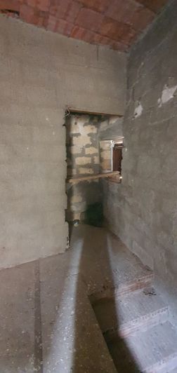 Image No.12-2 Bed House for sale