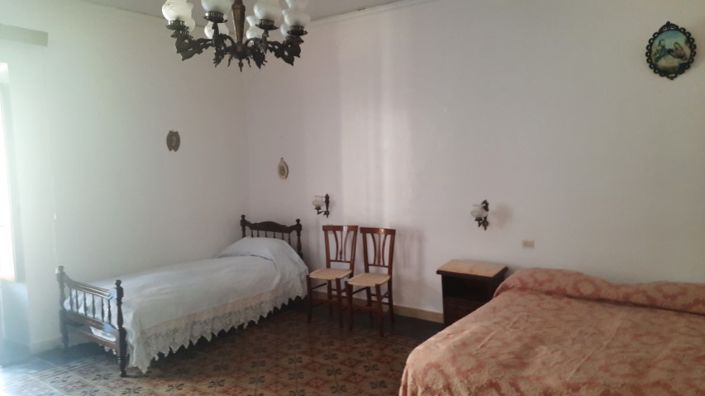 Image No.7-2 Bed House for sale