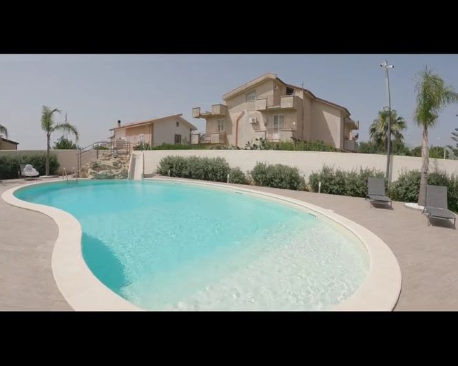 Image No.38-4 Bed Villa for sale