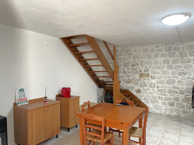 Image No.11-2 Bed House for sale