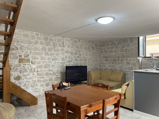 Image No.9-2 Bed House for sale