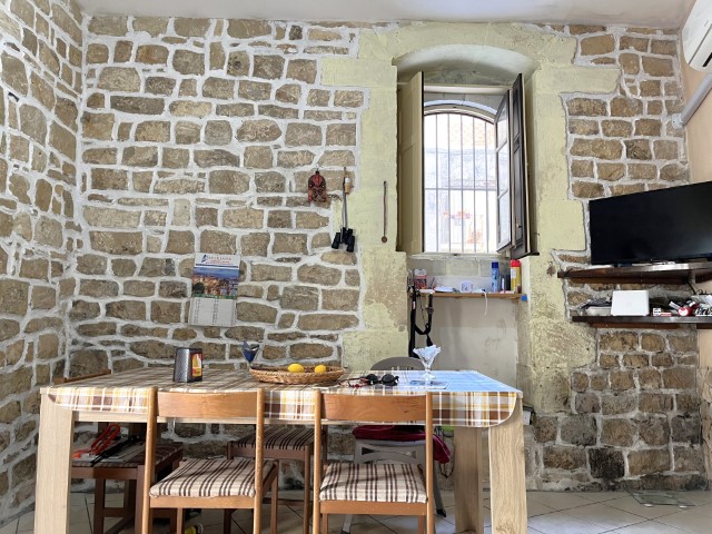 Image No.17-2 Bed House for sale