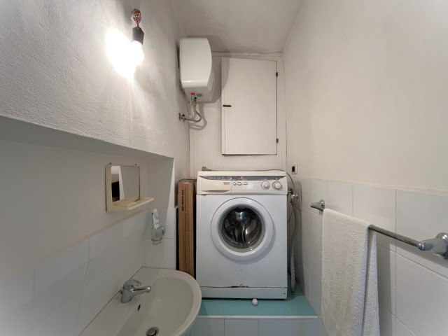 Image No.21-2 Bed House for sale