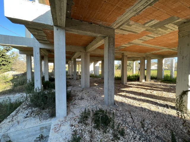 Image No.15-14 Bed Villa for sale