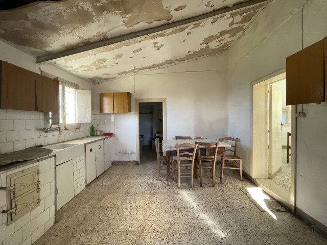 Image No.17-2 Bed Property for sale