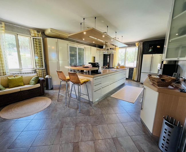 Image No.10-4 Bed Villa for sale