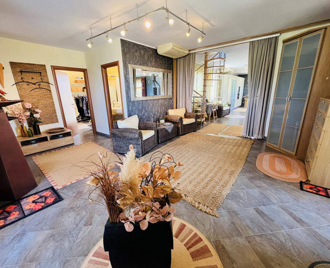 Image No.6-4 Bed Villa for sale