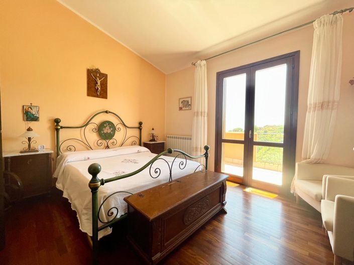 Image No.25-3 Bed Villa for sale